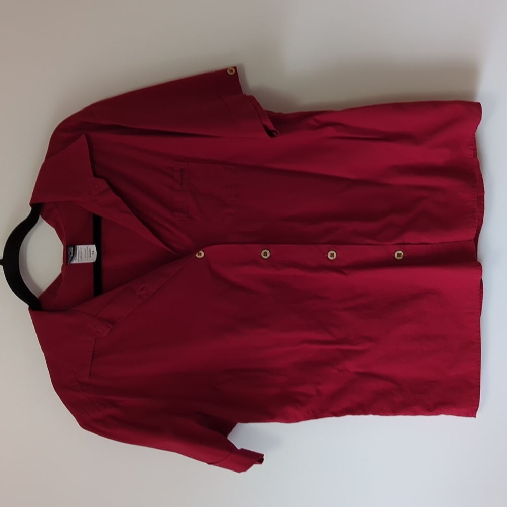 Patagonia Red Short Sleeve Button Down Shirt - 100% Cotton - Size 14